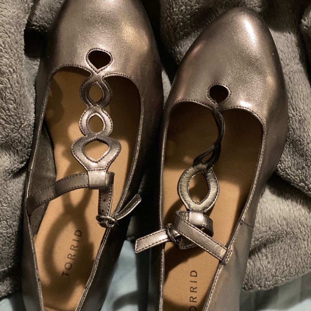 Torture, super cute ballet buckle flats